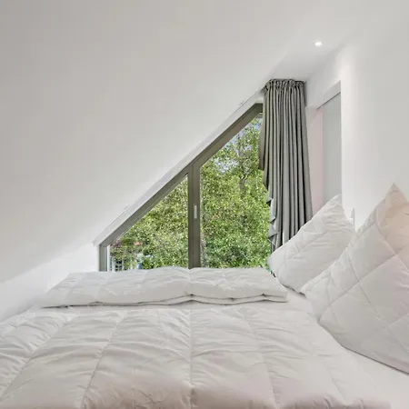 4 Bedroom Gorgeous In Tossens *